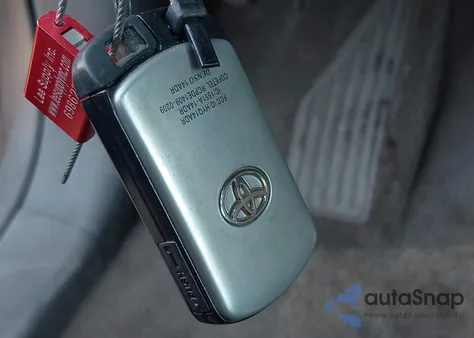 2020 Toyota Sienna Xle z USA, uszkodzony, nr VIN 5TDYZ3DC6LS056251